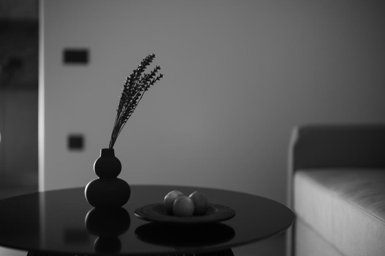 Akri Suites Vourvoúlos Buitenkant foto