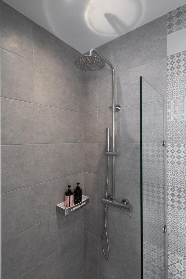 Akri Suites Vourvoúlos Buitenkant foto