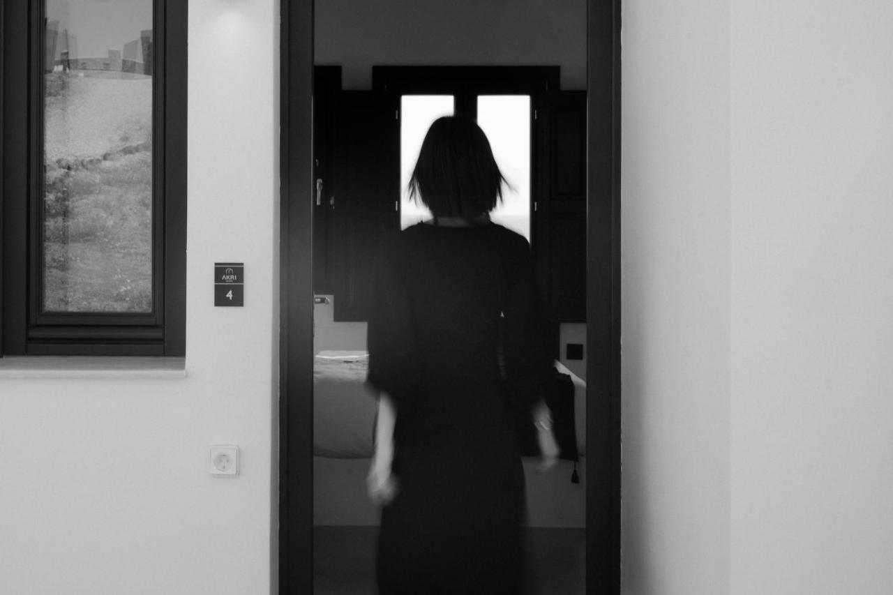 Akri Suites Vourvoúlos Buitenkant foto