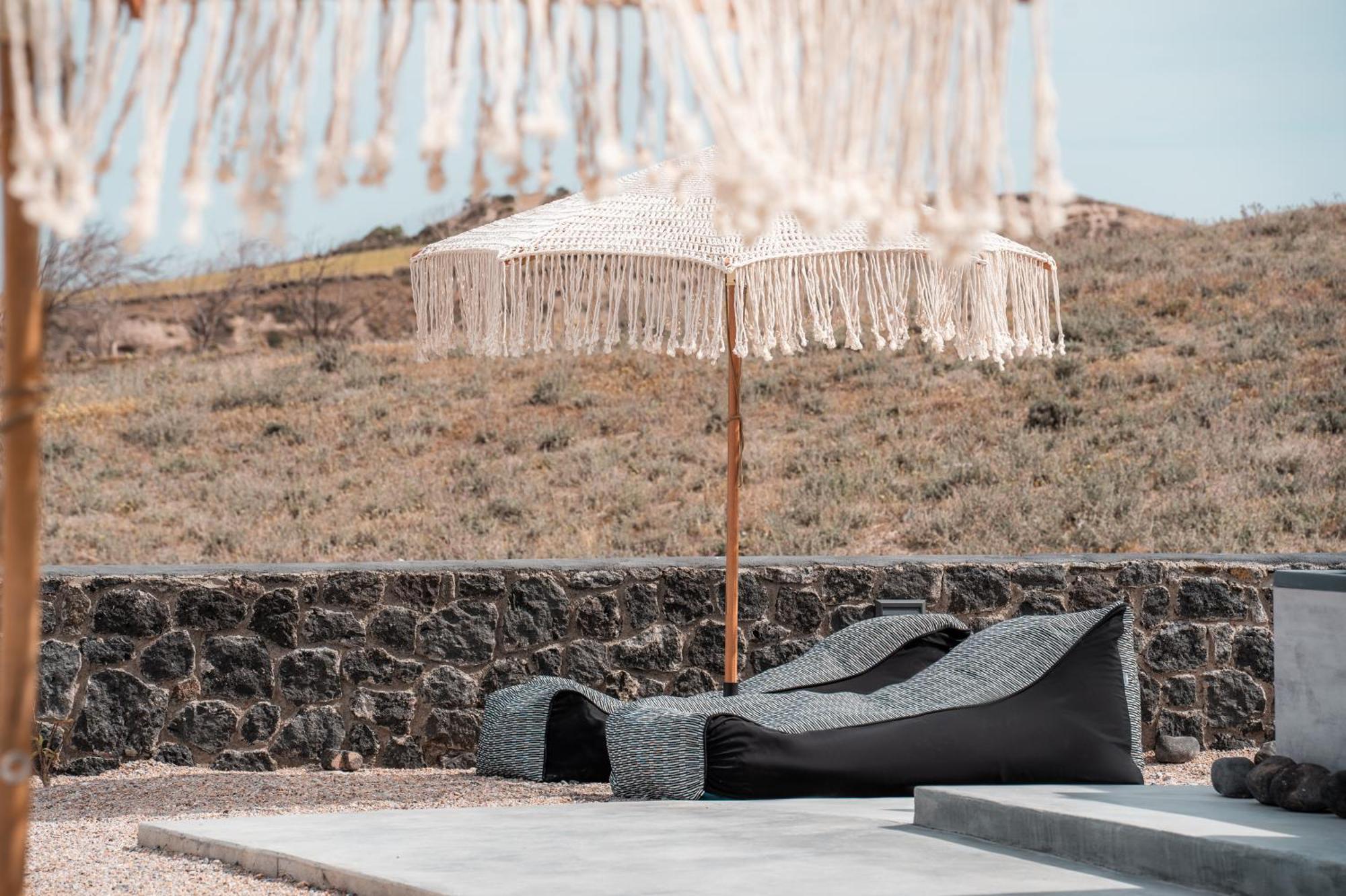 Akri Suites Vourvoúlos Buitenkant foto